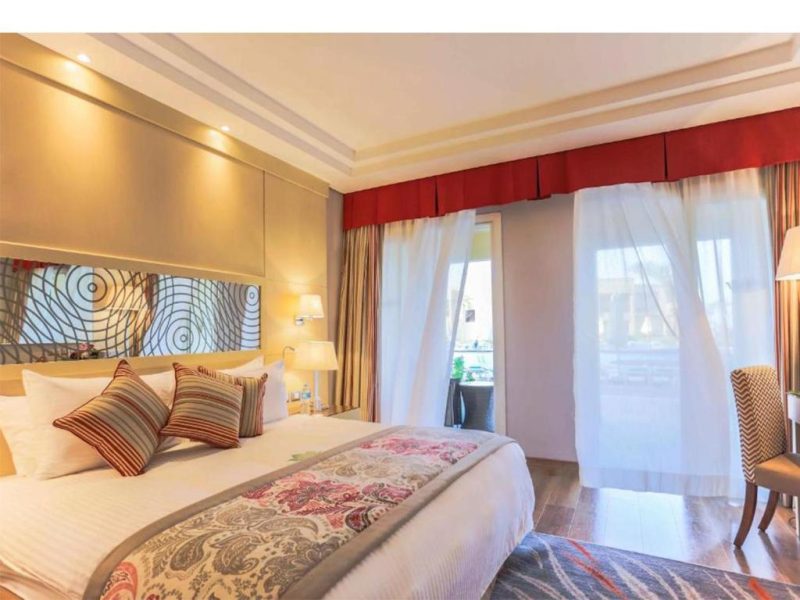 Superior Room Twin/King Bed