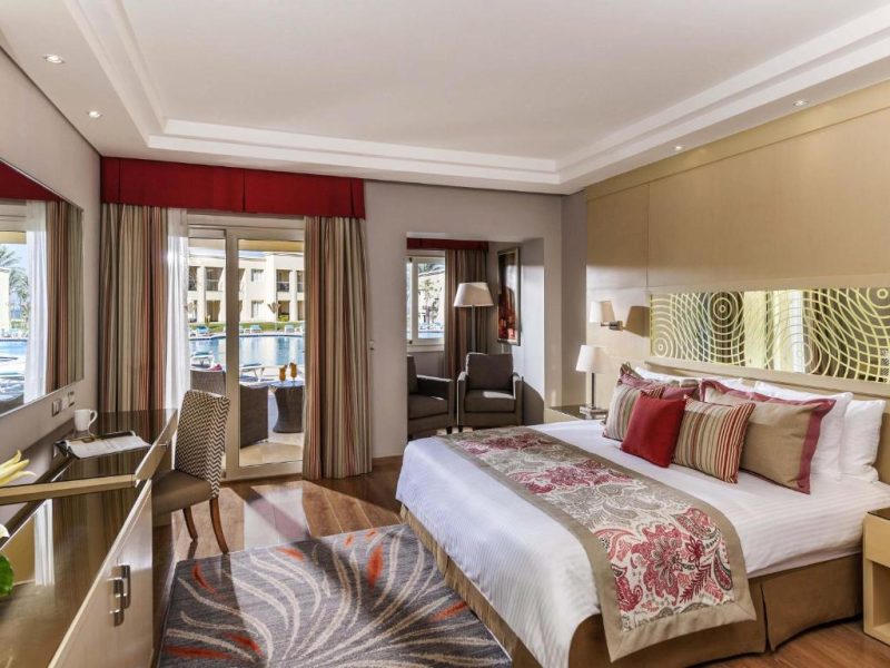 Deluxe Room Twin/King Bed